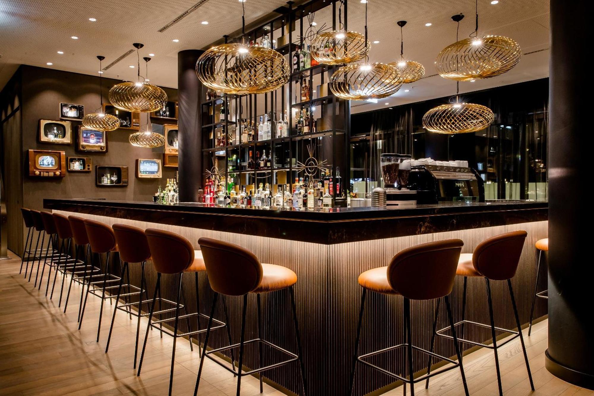 Motel One Koeln-Messe Exteriör bild