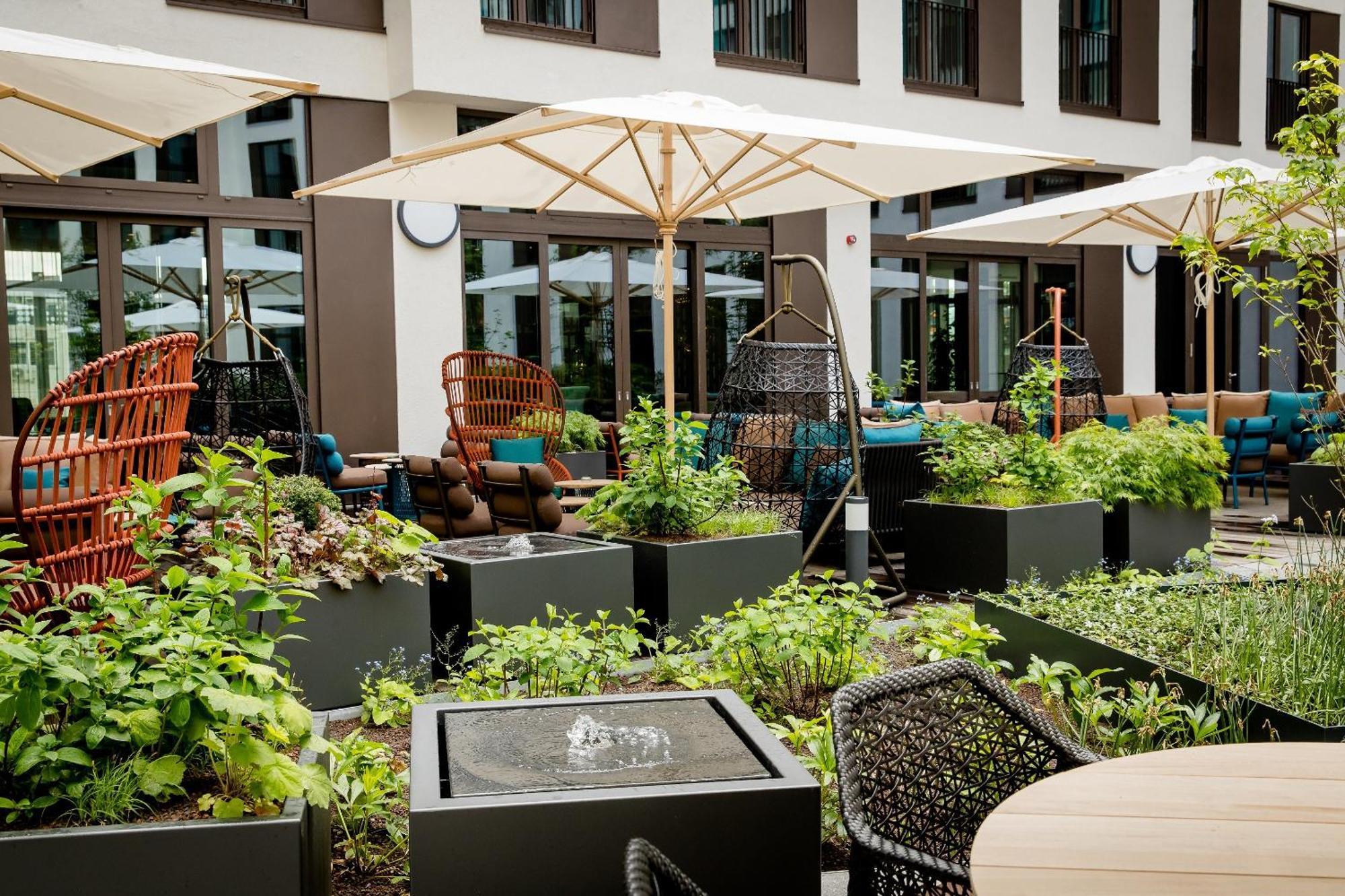 Motel One Koeln-Messe Exteriör bild