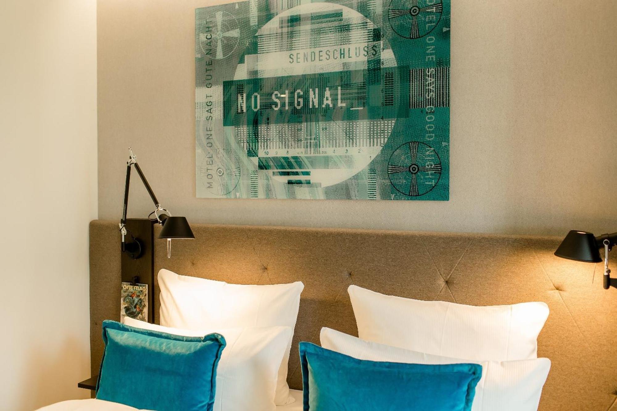 Motel One Koeln-Messe Exteriör bild