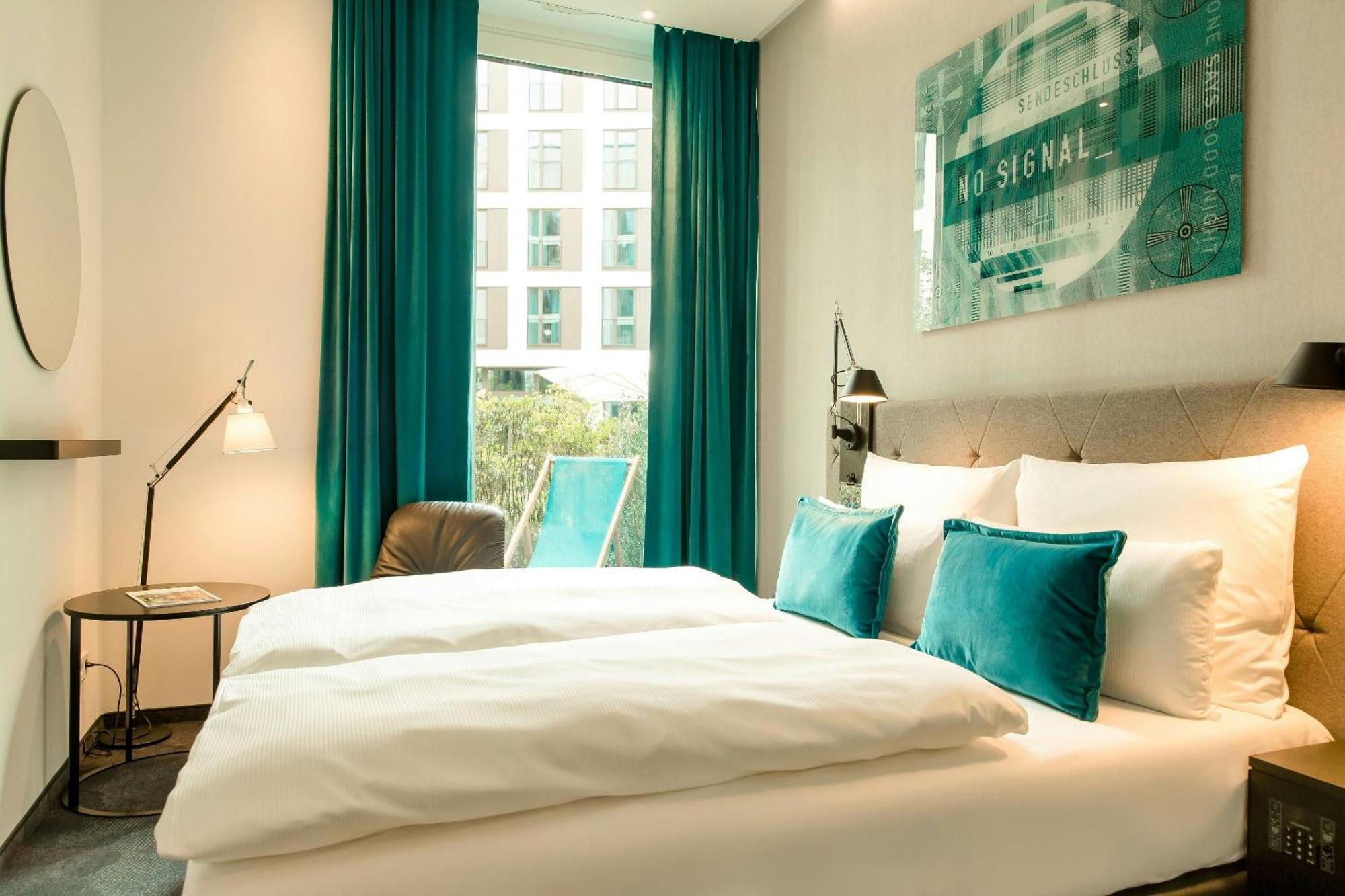 Motel One Koeln-Messe Exteriör bild